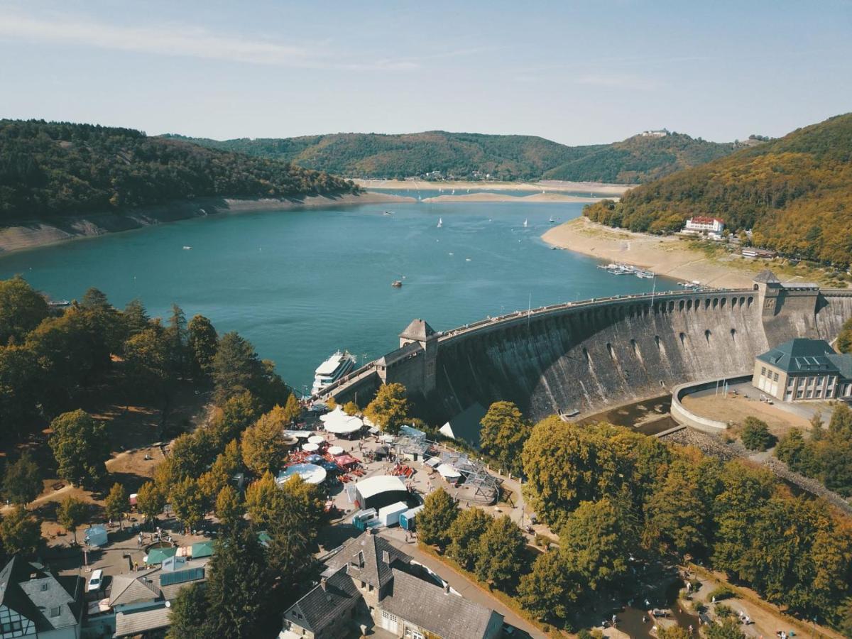 Ferienhaus Schoene Aussicht Ferienwohnung Blau Hemfurth-Edersee エクステリア 写真
